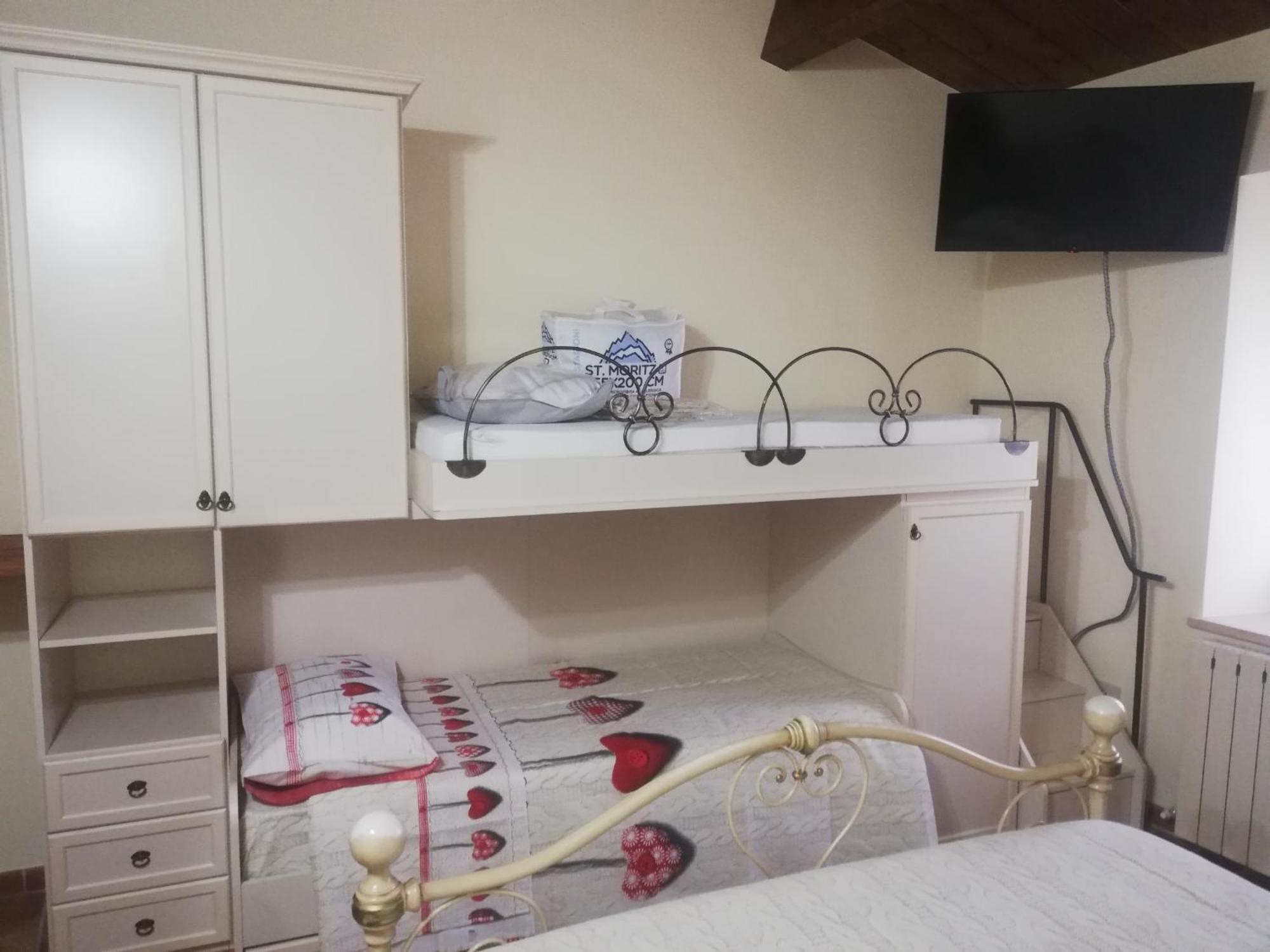 Appartamenti Cardinali アッシジ 部屋 写真