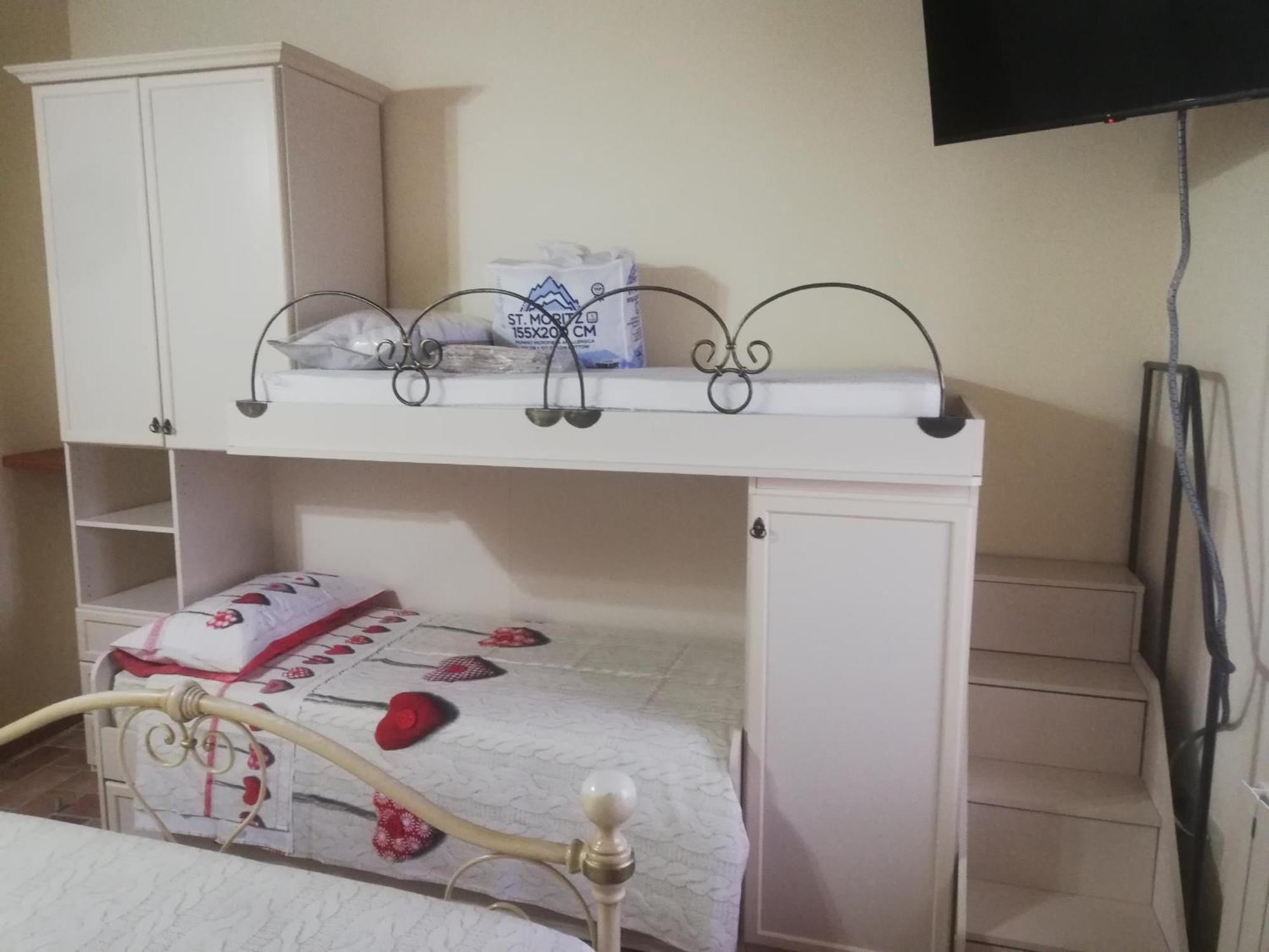 Appartamenti Cardinali アッシジ 部屋 写真